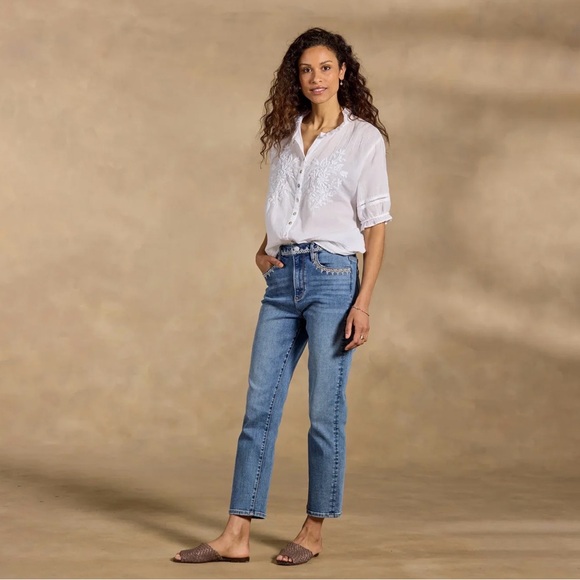 Driftwood Stella Embroidered Jeans. New with tags from Sundance. - Picture 4 of 4
